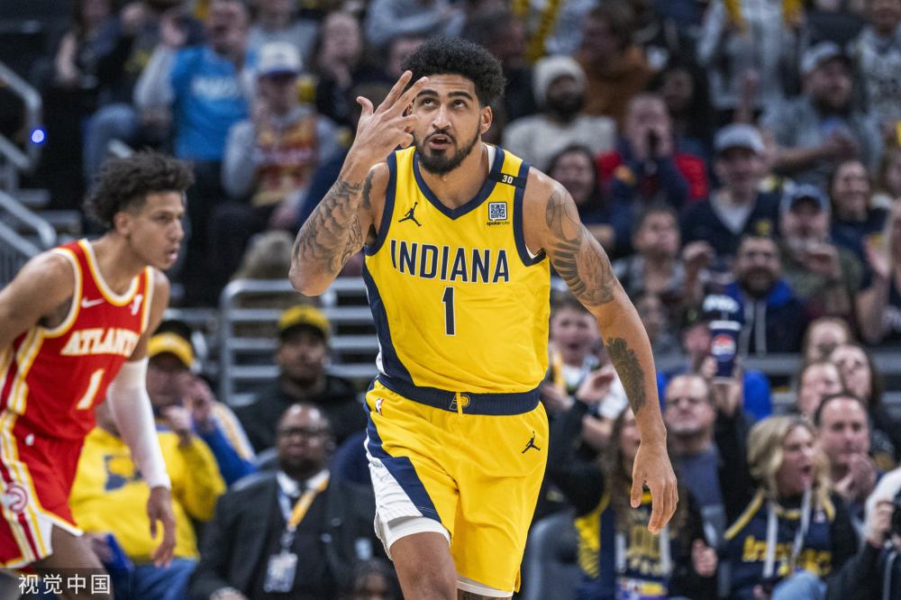 众群情激动 众群情激动