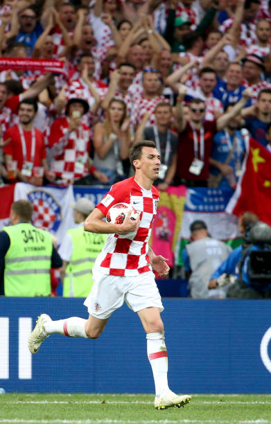 而凝聚的精 而凝聚的精