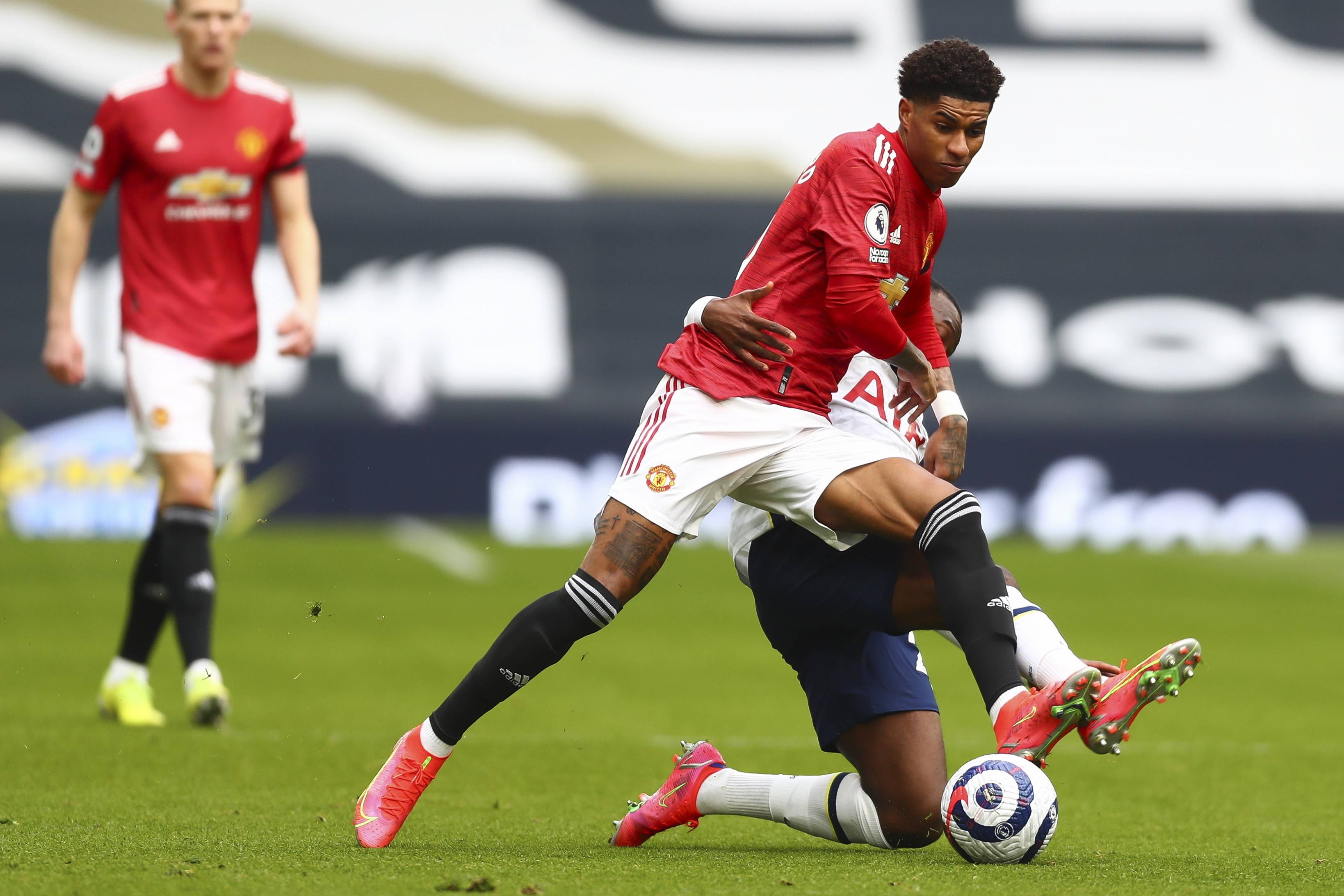 球员之间的 球员之间的